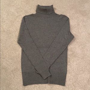 Ann Taylor Gray Turtleneck knit sweater